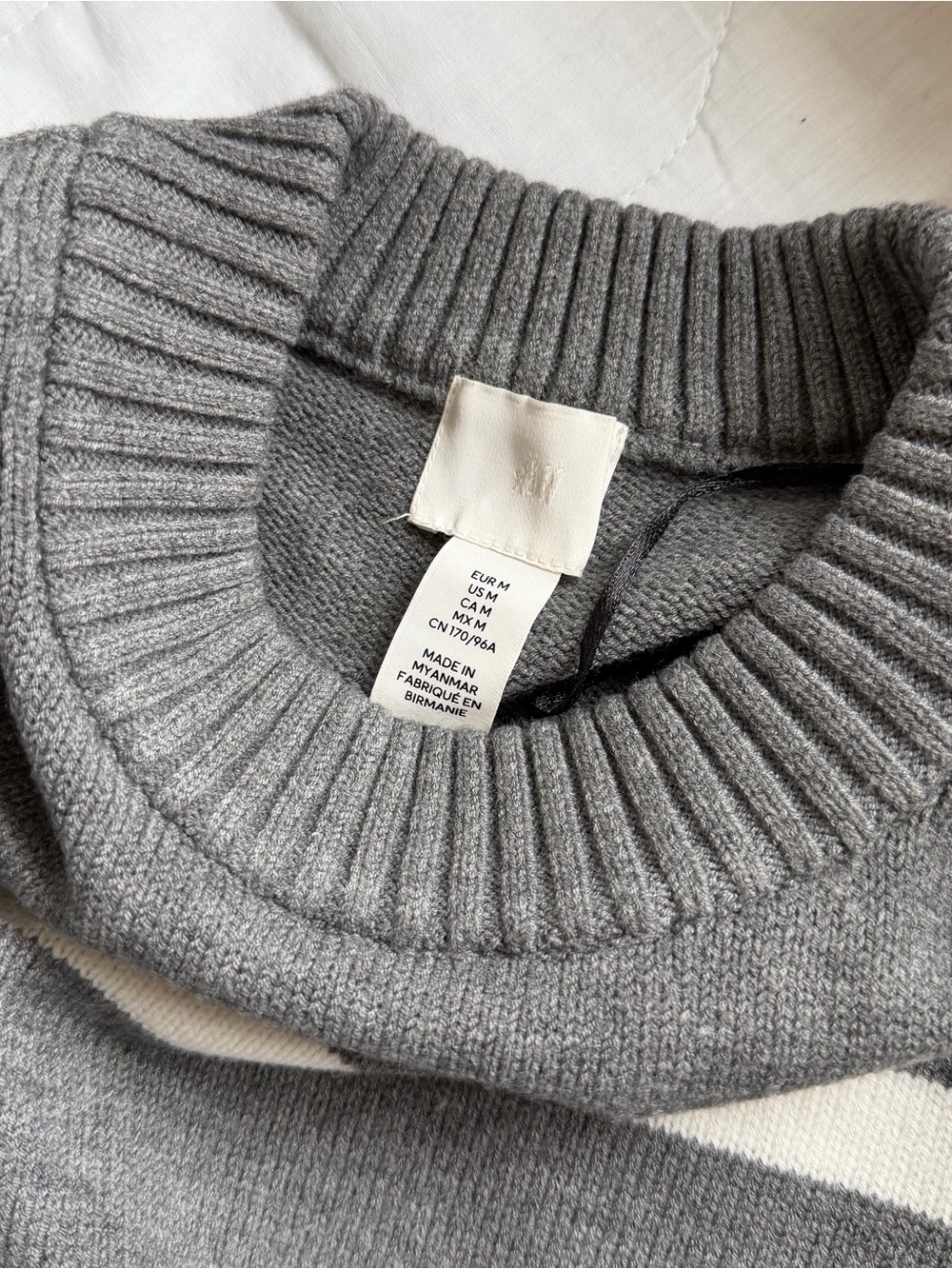 H&M Striped Thick Crewneck Sweater - Picture 3 of 4